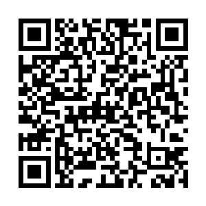 赶紧让店里伙计过来将这凤钗好生地装在锦盒之中二维码生成