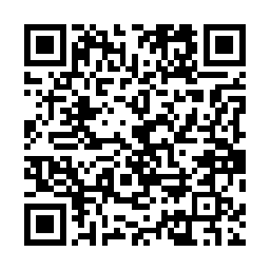 赶车的特战队员特意选择了苏州最繁华的山塘街一带进城二维码生成