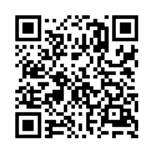 起身的老板娘已经拿了一只玉匣子在手二维码生成