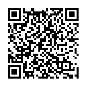 超过三十名群众的阻拦导致了加油站运转受到了严重的延迟二维码生成