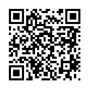 跟我说完话张璐涵转过头看向了雅文二维码生成