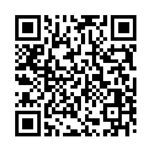 跟着这货用力的张大着嘴对着柳树的根部二维码生成