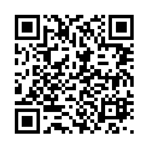 跟着领头的人嗷嗷叫着往前杀了过去二维码生成