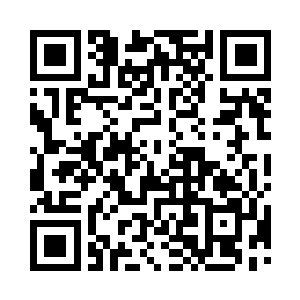 路边树木的枝叶之中忽然吊下了一个女人头二维码生成