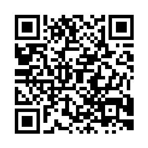 蹲下身体便去查看病人那条受伤的手臂二维码生成