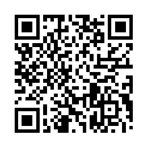 蹲在那把所有尸体脱下来的衣服兜都清了一遍二维码生成