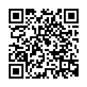 身上白色旗袍的领口仿佛要被胸部的二维码生成