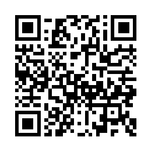 身上的白色棉布是他们唯一的伪装二维码生成