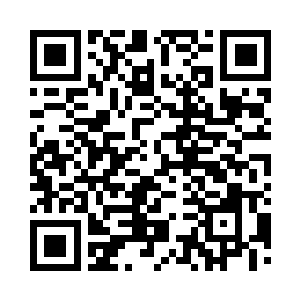 身上穿得是一套非常实用的突击兵服装二维码生成