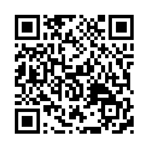 身后喷出的金色血液再也无法跟上他的踪影二维码生成