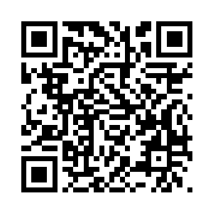 身子仿佛被冷风侵袭一般微微的颤抖了一下二维码生成