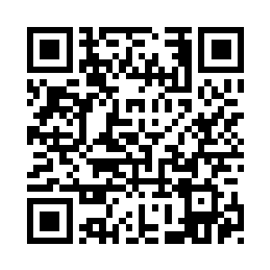 身穿墨绿色毛领大衣的短寸头男子二维码生成