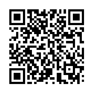 身边则跟随着潘金莲和阴丽华两位美人二维码生成