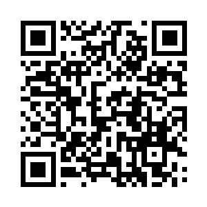 身边的叶芷蔚就会目不转睛的盯着她看二维码生成