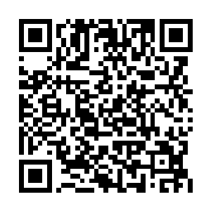 躲在远处的周楚云和刘军两人神色间充满了兴奋二维码生成