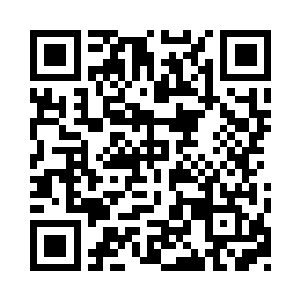 车内的人不经意间一眼看到了外面的夭华二维码生成