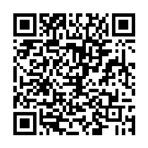 车站派出所副所长陈海滨带着五六名警察冲了下来二维码生成