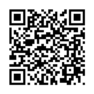 软滑的肌肤和他的皮肉紧紧贴在一起二维码生成