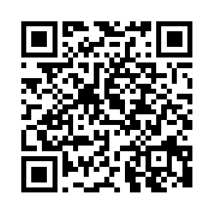 边上还摆放着一碗皮蛋瘦肉粥和筷子二维码生成