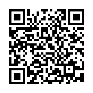 近得甚至能叫人看清它机翼上趴着的苍蝇二维码生成