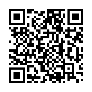 还一边模仿当初村长夫人那骂街的凌厉眼神二维码生成