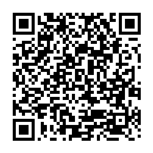 还在等着和那仅有的几艘妖族战舰决斗的西路军甲板上几个天兵驻步观望二维码生成