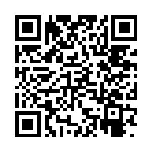 还抬起双手将额前的头往后捋了一下二维码生成