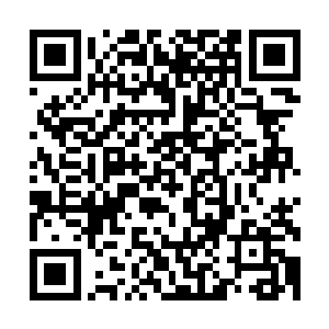 还送了几句似歌非歌的话头出来让京中那些闲得蛋疼的人传唱二维码生成