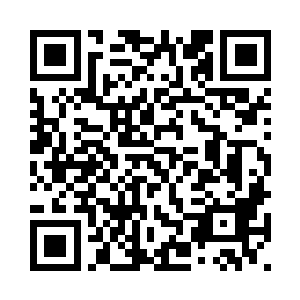 这一条看起来蔚为壮观的飞泉流水二维码生成