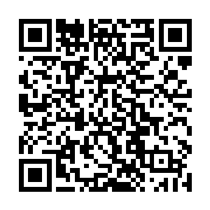 这三位曾经一个战壕的同事很快就走进了各自的战壕二维码生成