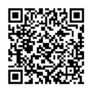 这两天他已经搞清楚了眼前这个男人的真实身份二维码生成