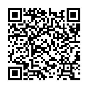 这个你们就别想了……我外孙媳妇就在那边站着呢二维码生成