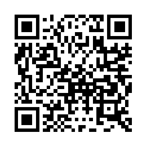 这个凡人竟然可以免疫自己的神术二维码生成