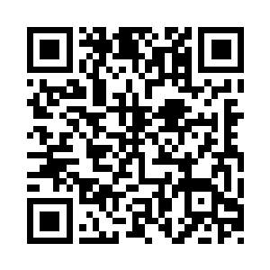 这个小女孩似乎中了一种非常恶毒的诅咒二维码生成