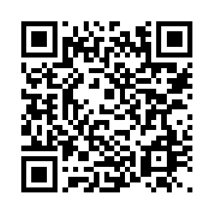 这个王叔叔扛起我就消失在了人群中二维码生成