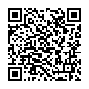 这些垒砌成房屋的石头都是从阴魂山出切割而成的二维码生成