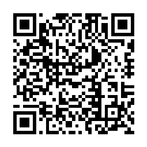 这位平时看上去十分和蔼的中年大叔就会突然变得异常严厉二维码生成