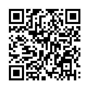 这位普森斯的怀里自然还有一位姑娘二维码生成