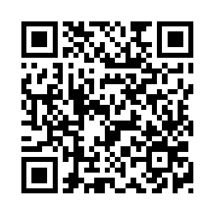 这位江南才女的脸上悄悄的抹上了一层嫣红二维码生成