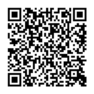 这位陛下是绝不愿意受任何人无论雷成虎还是金玉言还是他的母亲厉灵海摆布的二维码生成