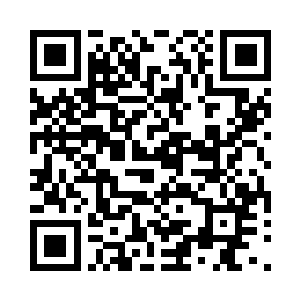 这家巨大的药厂拥有一个宽阔的门内广场二维码生成