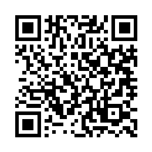 这富丽堂皇的别墅装修客厅摆了三张大沙发二维码生成