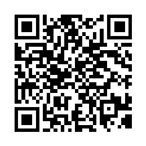 这张桌子上的两人也同样以他们为话题二维码生成
