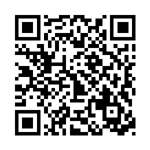 这时候你不应该可怜兮兮地求他们带你走吗二维码生成