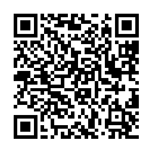 这时围在太史慈周边的虎豹骑将士立即纷纷出手偷袭二维码生成