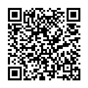这时恰好守静也从清浊潭那边挑着两桶水走了过来二维码生成