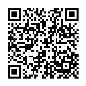 这是一场将观众情绪拔高到神经可能崩断的爆炸二维码生成