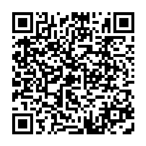 这膨胀起来的气泡就将江少游手里握着的那瓶矿泉水整个儿的包拢在其中二维码生成