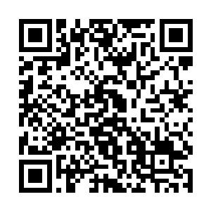 这自然免不了一场利益交换……所以无论你愿不愿意二维码生成