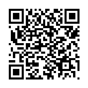 这行蜿蜒的俄文就像一条剧毒的小虫二维码生成